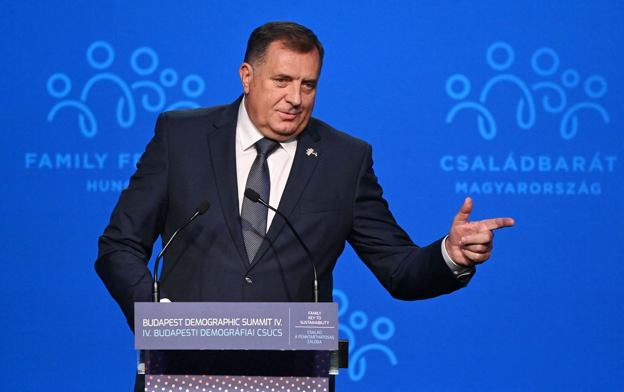 Tensiunea crește în Balcani. Parlamentul sârbilor din Bosnia a lansat o controversată procedură de secesiune