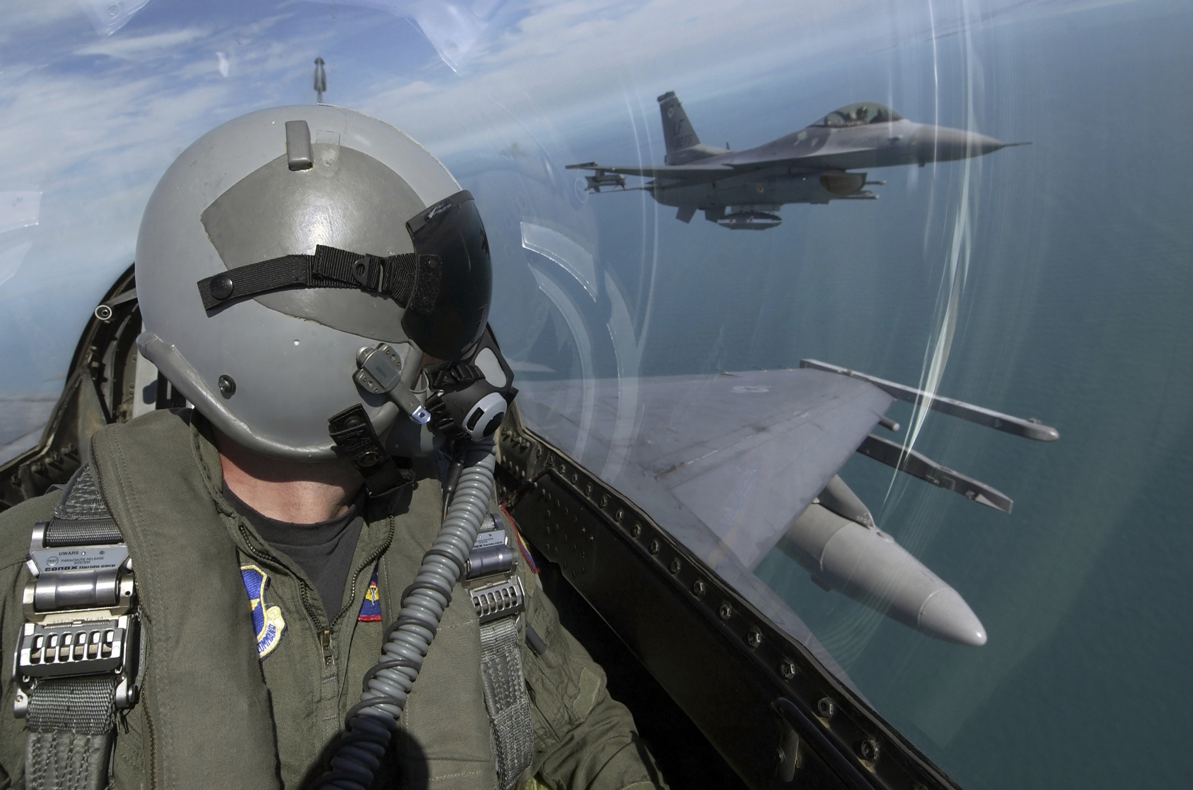 Piloții ucraineni vor începe antrenamentele pe avioanele F-16 în luna august. Unde și cine îi va antrena pe aceștia