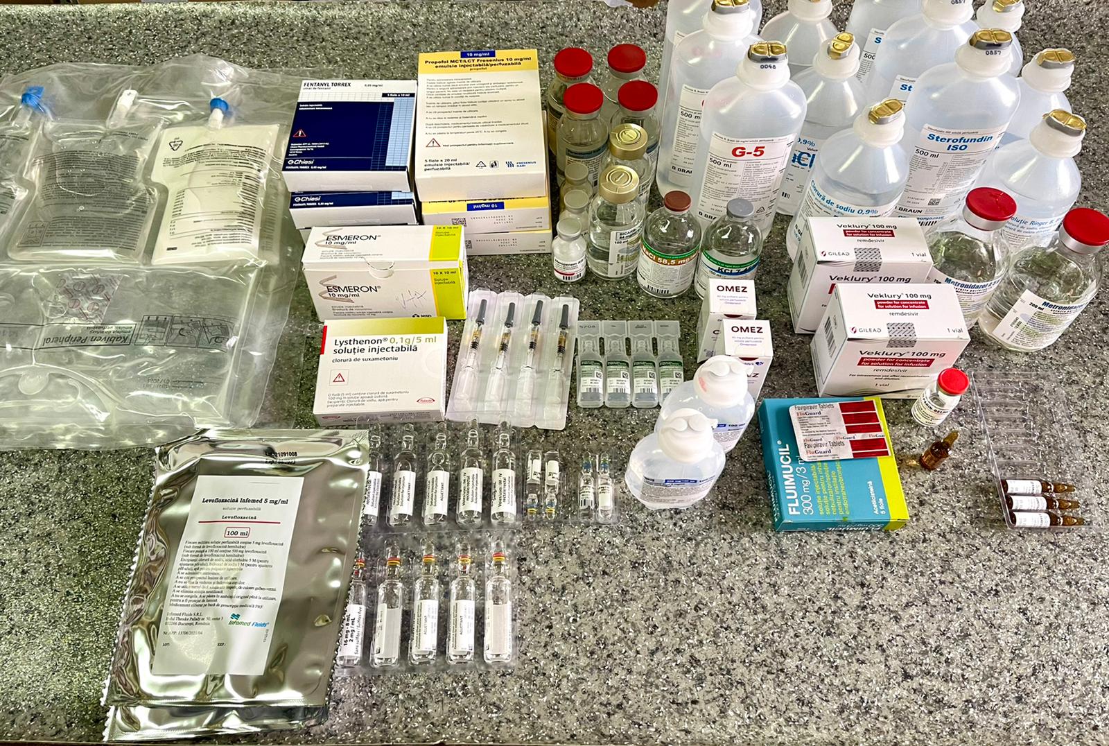 Așa arată tratamentul administrat într-o singură zi unui pacient COVID la ATI. Mahler: Nu se poate compara costul cu cel al unui vaccin