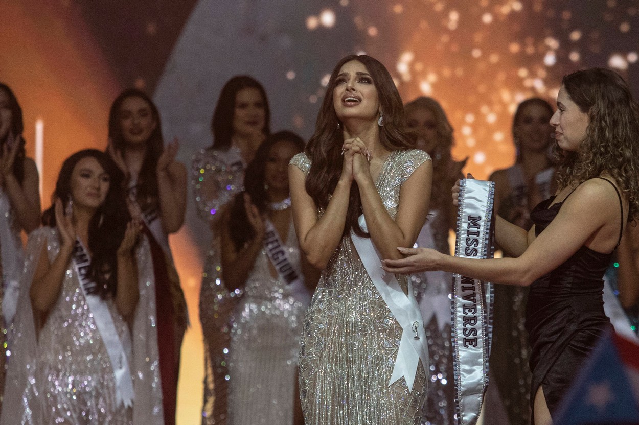 Reprezentanta Indiei este câştigătoarea titlului Miss Univers 2021