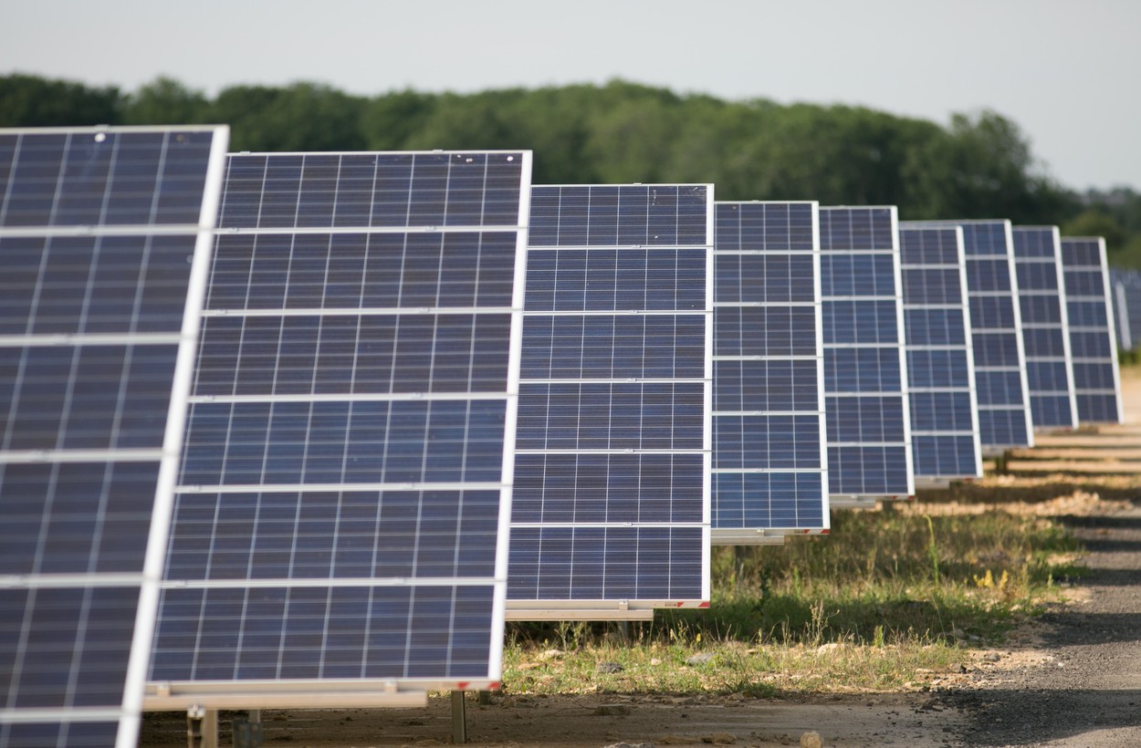 Energia solară ar putea fi principala sursă de electricitate în România în 2030