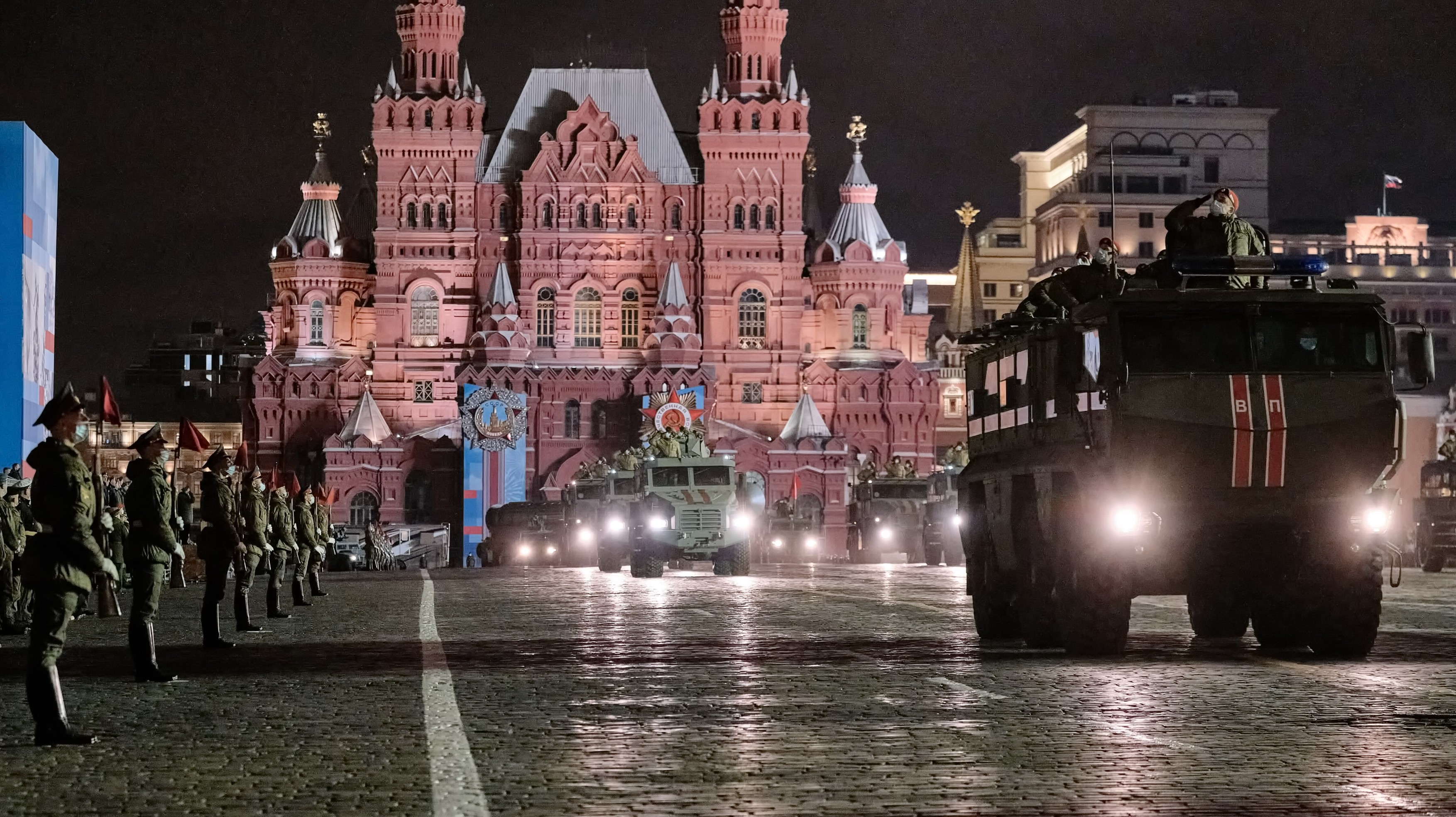 Kremlinul militarizează societatea rusă. Cum își pregătește Vladimir Putin cetățenii pentru un viitor război