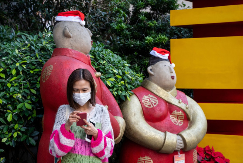 Christmas installations in Hong Kong, China - 24 Dec 2021