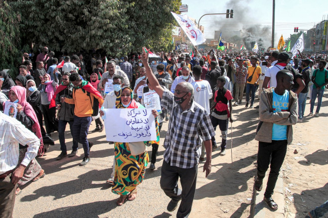 Protestatari la Khartoum