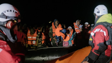 migranti salvati din marea mediterana