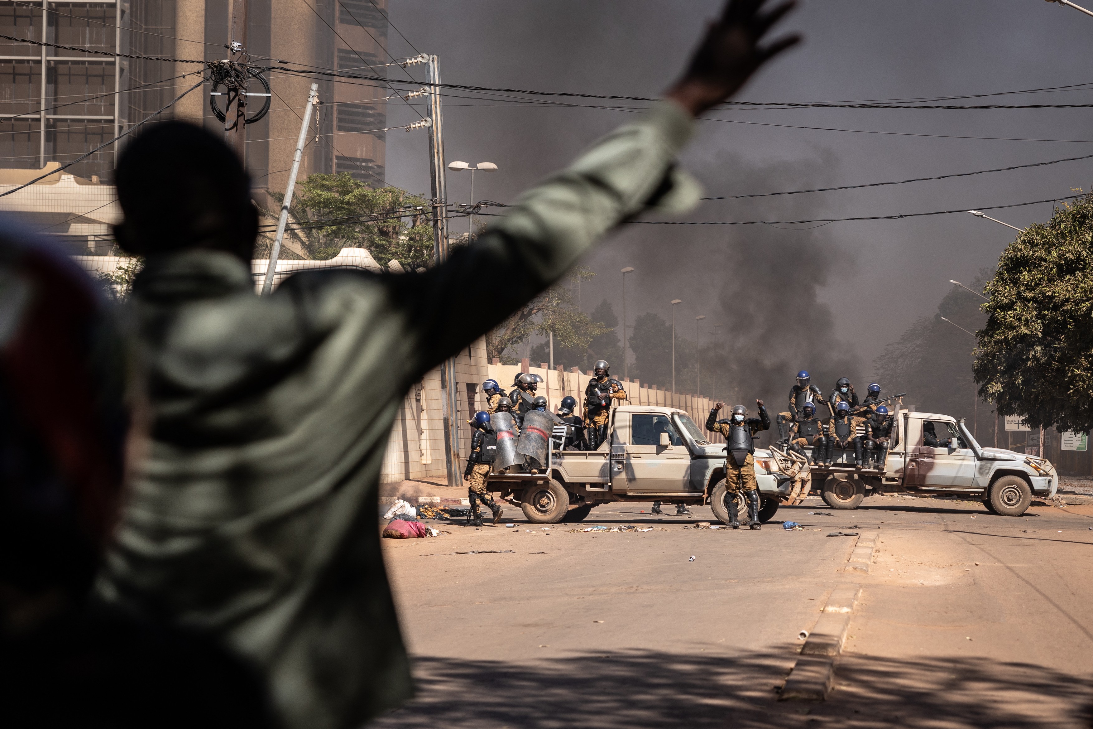 Două zile de doliu în Burkina Faso după ce 41 de oameni au fost uciși de jihadiști