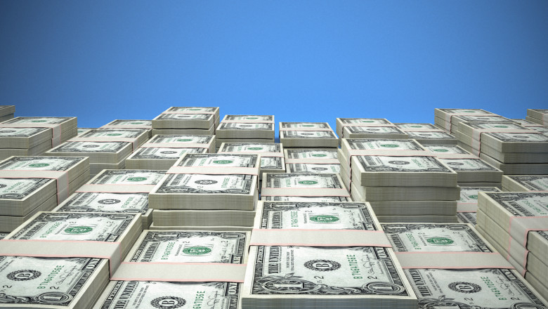 PIB-ul global va depăşi pentru prima dată 100.000 de miliarde de dolari în 2022 (raport)