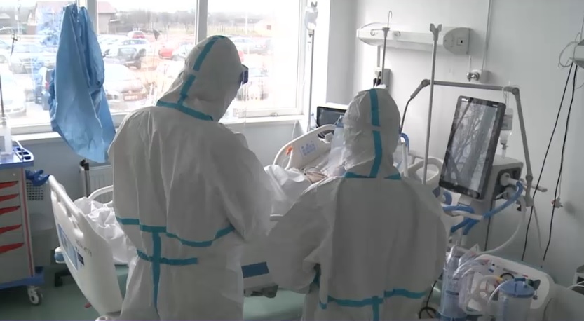 Medic: Valul 5 ar putea fi unul extrem din cauza ratei scăzute de vaccinare. Va întinde la maximum sistemul sanitar