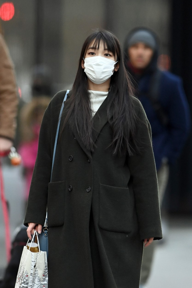 Fosta prințesă japoneză, Mako Komuro, a fost surprinsă de paparazzi pe străzile din New York. Foto: Profimedia