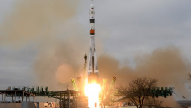Rachetă spațială Soyuz care pleacă spre Stația Spațială Internațională