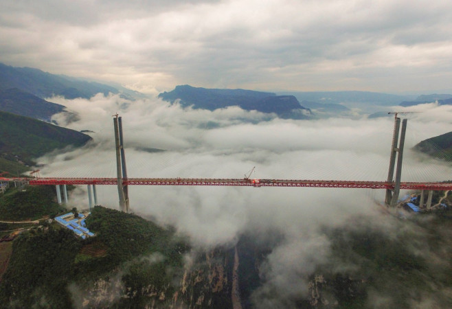 World's Highest Bridge Completes Connection
