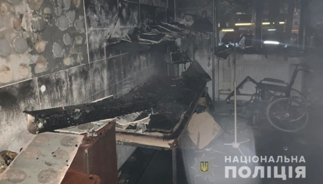 Cel puţin trei oameni au murit într-un incendiu izbucnit la o secţie de COVID-19 a unui spital din Ucraina