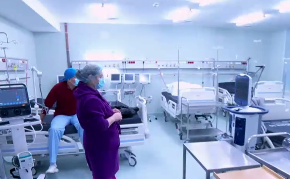 Spitalele se pregătesc de valul 5 al pandemiei. Secțiile ATI sunt goale, dar au rămas poveștile pacienților, cele mai multe, triste