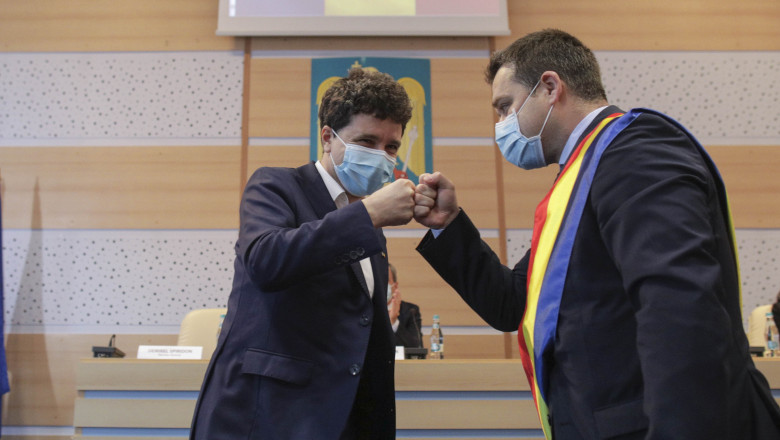 Nicuşor Dan îi răspunde lui Ciucu: Am redus cheltuielile cu un miliard de lei, 2.700 de angajaţi au fost disponibilizaţi