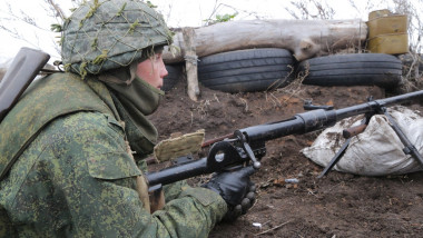 soldat separatist pro-rus în Luhansk