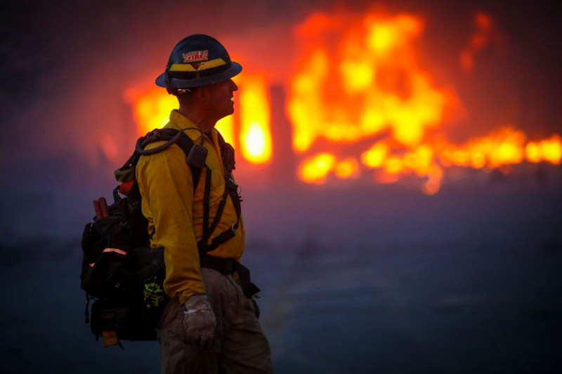 Sute de case au fost complet distruse de un incendiu uriaș, în Colorado FOTO: Getty Images