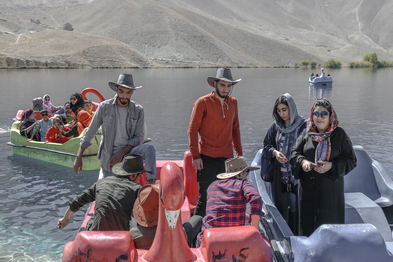 Lacurile din Band-e-Amir, una dintre cele mai mari atracții din Afganistan, au fost abandonate de turiști după întoarcerea talibanilor