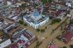 Fotografie din aer a orașului Lhoksukon, după inundațiile catastrofale din Indonezia de la începutul anului 2022