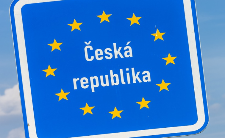 Cehia reduce drastic numărul de zile de carantină pentru persoanele confirmate cu COVID-19 şi contacţii lor