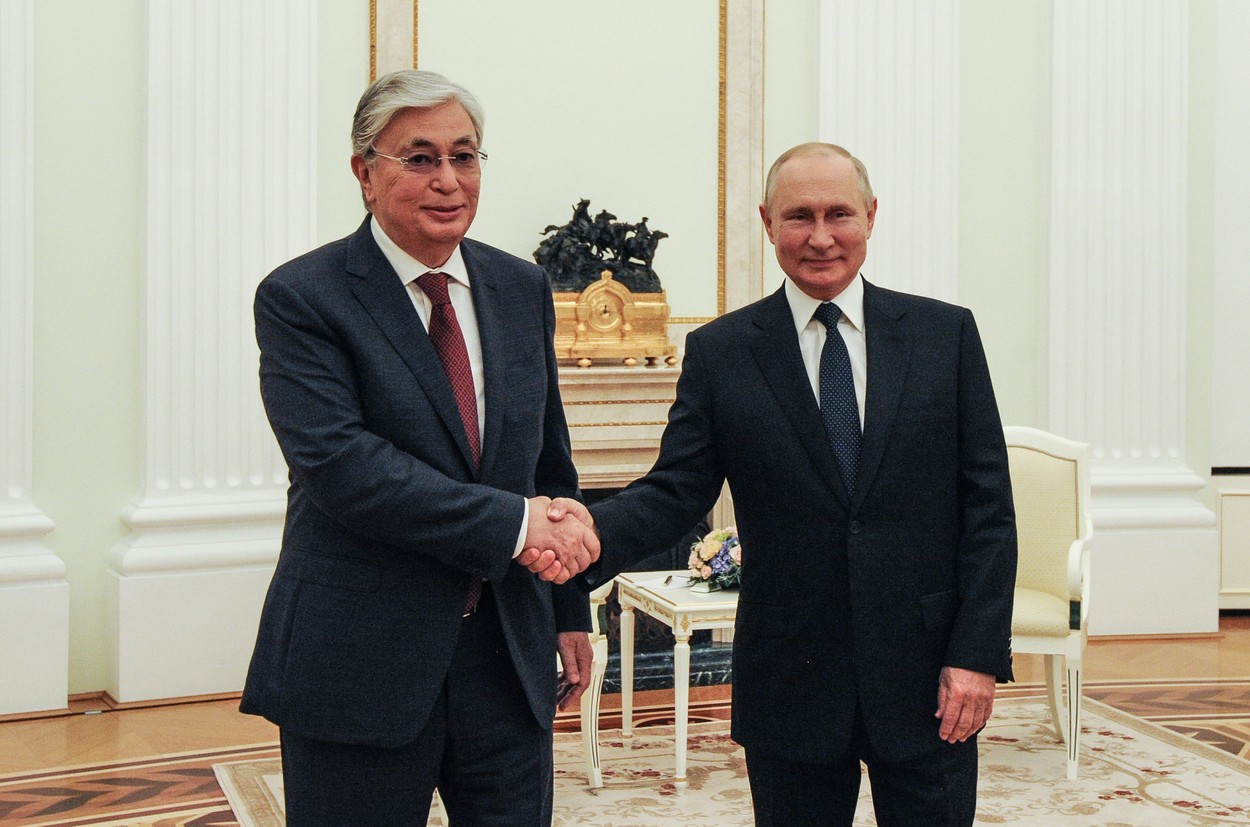 Rusia, reacție la protestele din Kazahstan: „Urmărim îndeaproape evenimentele din ţara vecină şi frăţească”