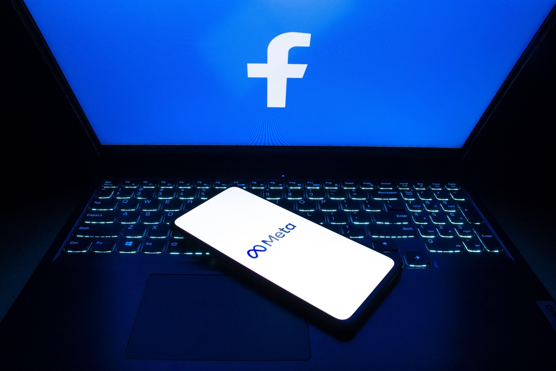 Facebook a suspendat contul unui partid de extremă dreapta din Polonia