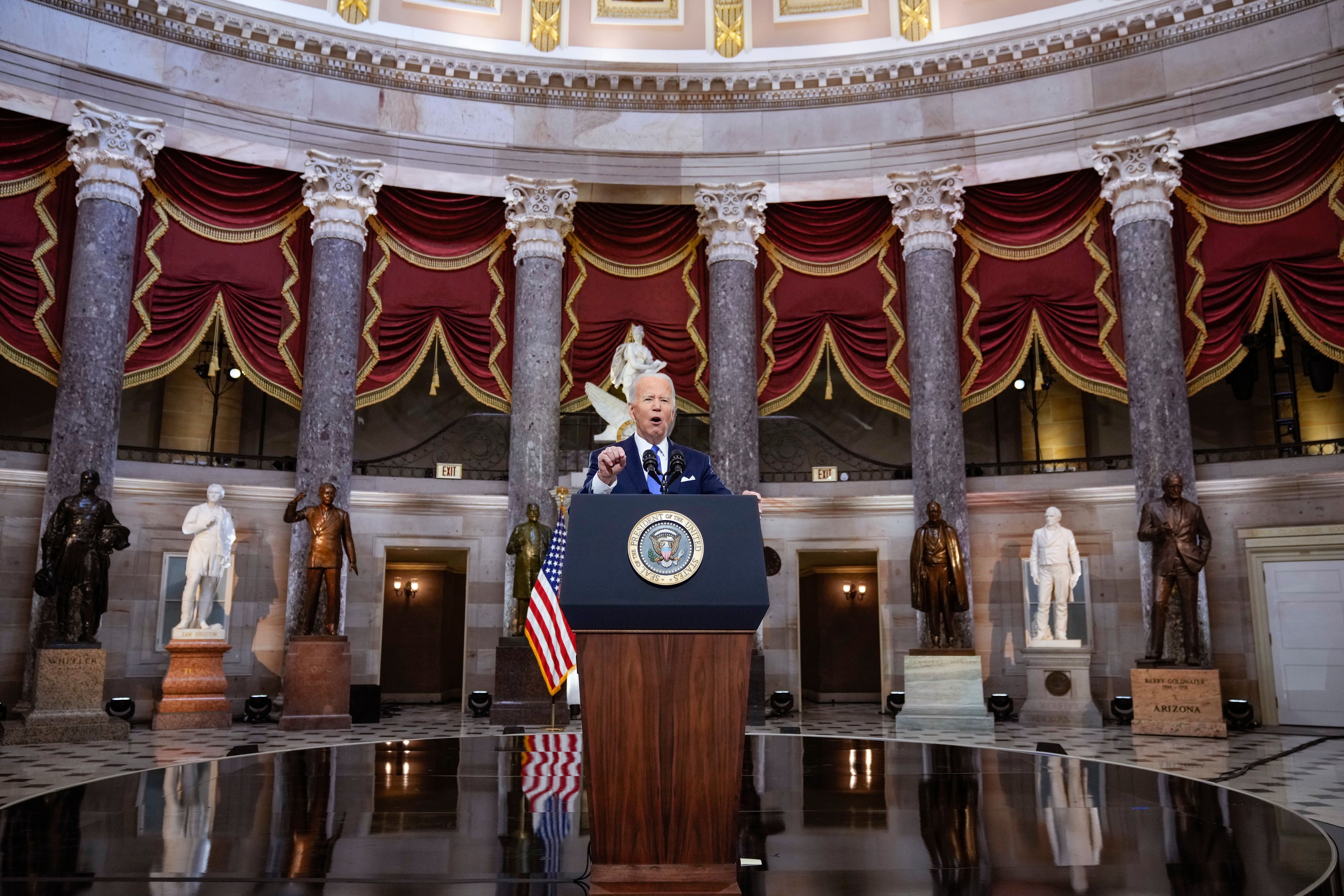 Joe Biden la un an de la insurecția de la Capitoliul SUA: „Egoul lui Trump a contat mai mult decât democrația americană”