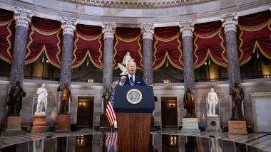 Joe Biden vorbește la un an de la insurecție chiar din clădirea Capitoliului SUA.