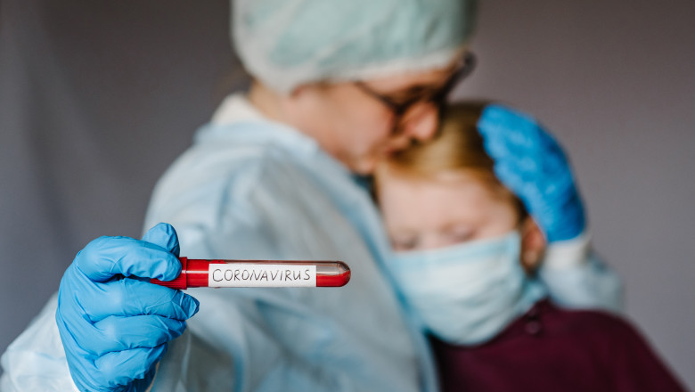 Tot mai mulţi copii vor fi infectați cu Covid, avertizează epidemiologul american Anthony Fauci