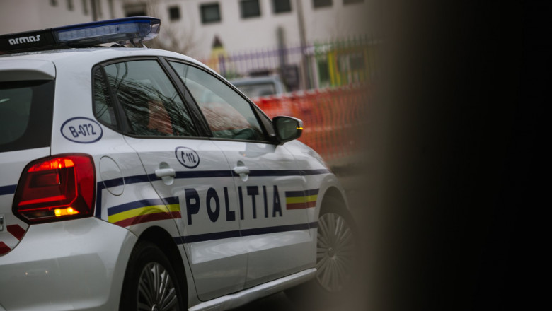 Un tânăr a fost sechestrat și bătut, în Teleorman, după ce a mers să se întâlnească cu o fată cunoscută pe internet