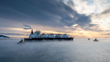 În porturile din Marea Britanie, Olanda şi Belgia sunt aproximativ 30 de nave care transportă LNG şi care ar urma să-şi livreze încărcătura luna aceasta.