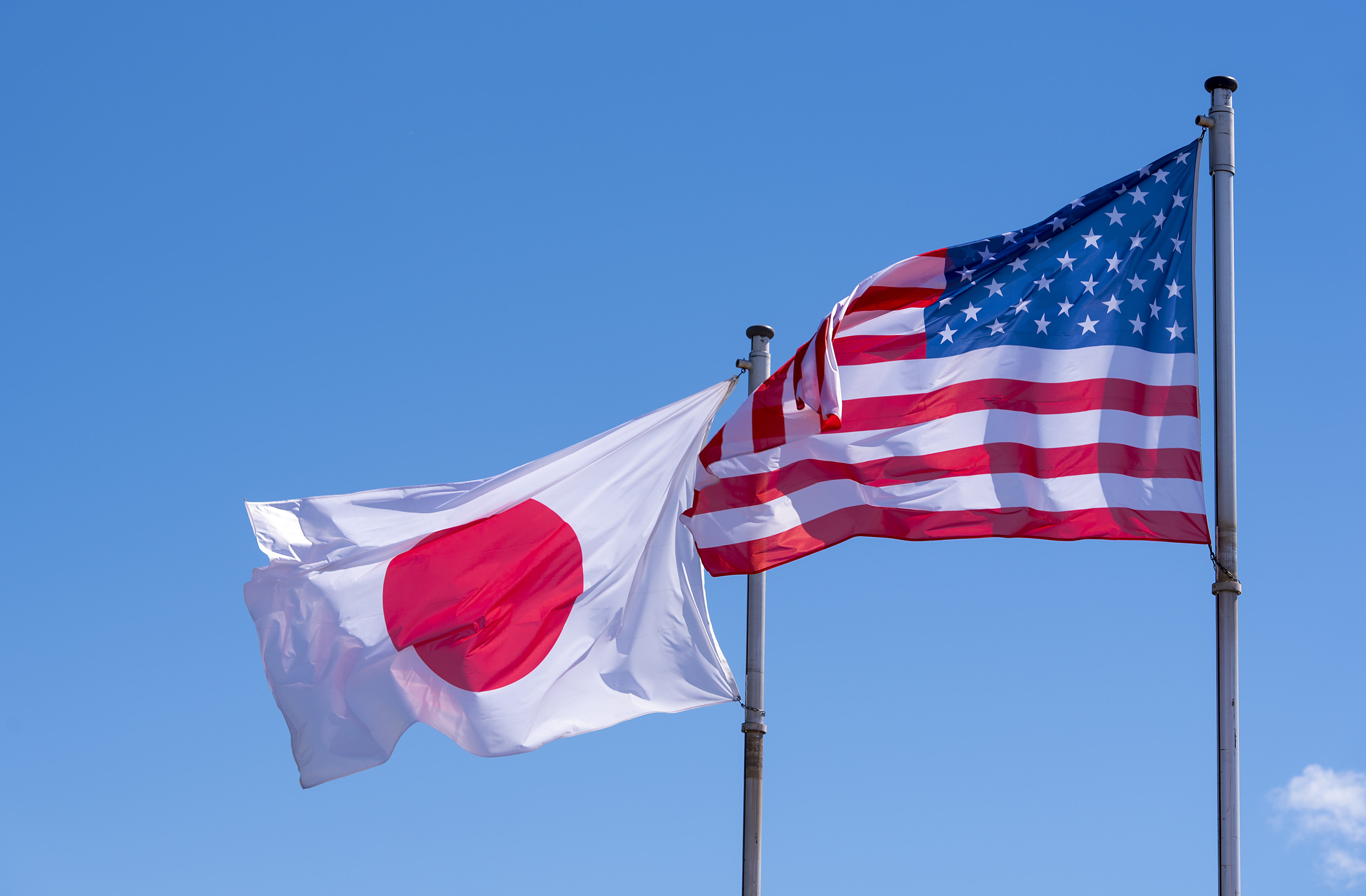 Alarmate de expansiunea militară a Chinei, SUA și Japonia anunță o colaborare mai intensă în domeniul Apărării