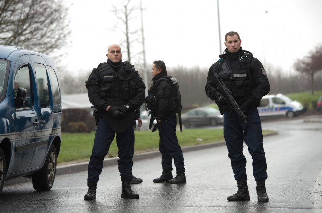 Charlie Hebdo Shooting: Huge Police Operation In Dammartin-en-Goele