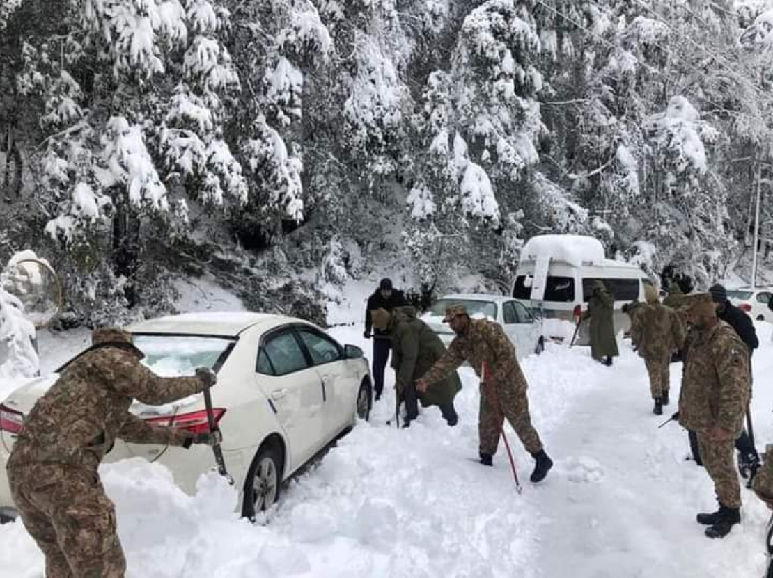 pakistan armata înzăpeziți