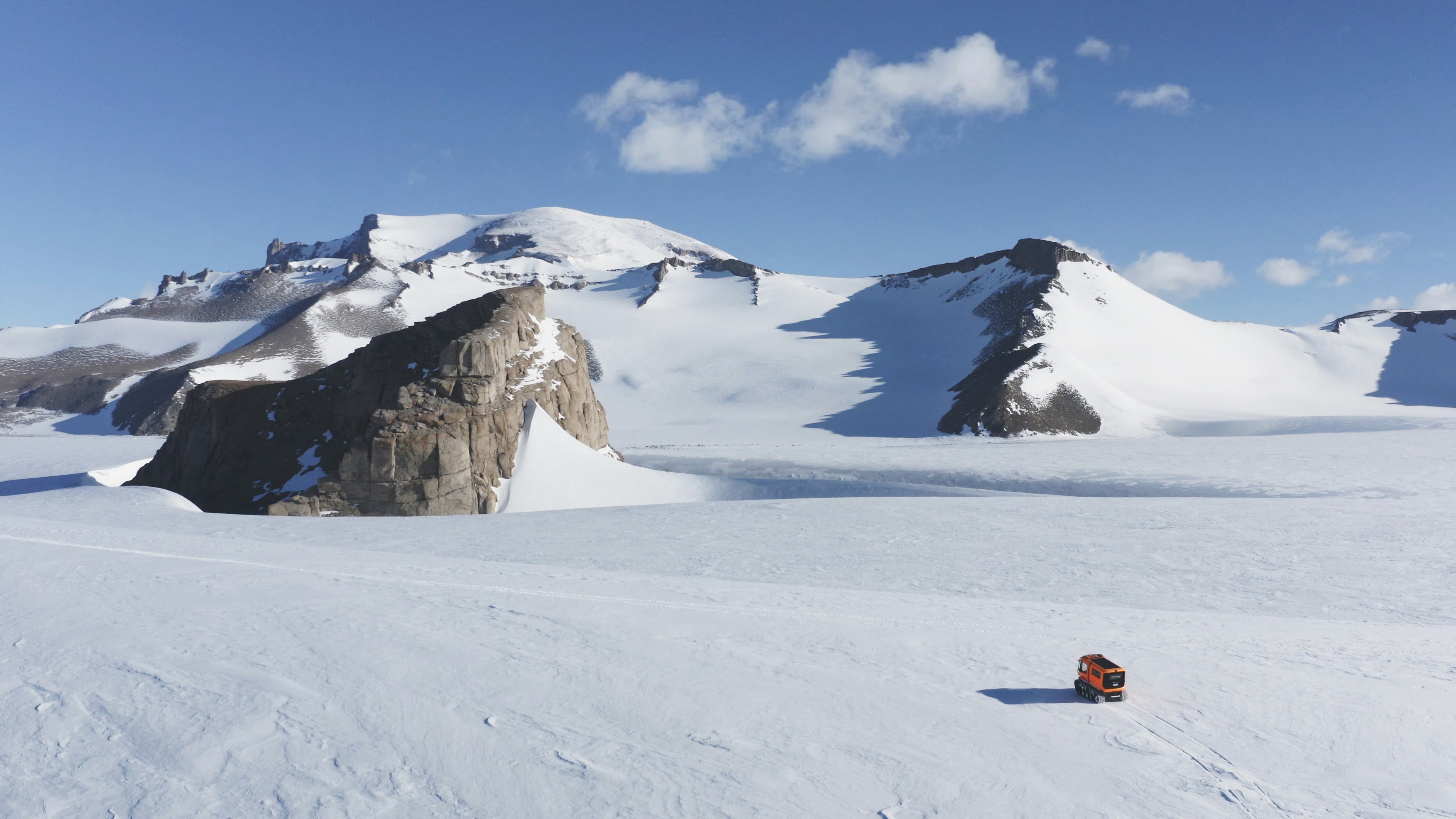 Omicron a ajuns în Antarctica. Două treimi dintre cercetătorii unei staţii polare au fost infectaţi şi se află în carantină