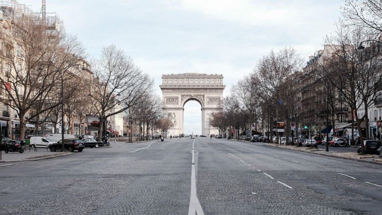 Paris, France. 26th Jan, 2016. Taxi drivers took over few places in Paris and blocked them from any trafic. They are protesting against the private car services as UBER and want to get more support from the government. Here they blocked all cars between P