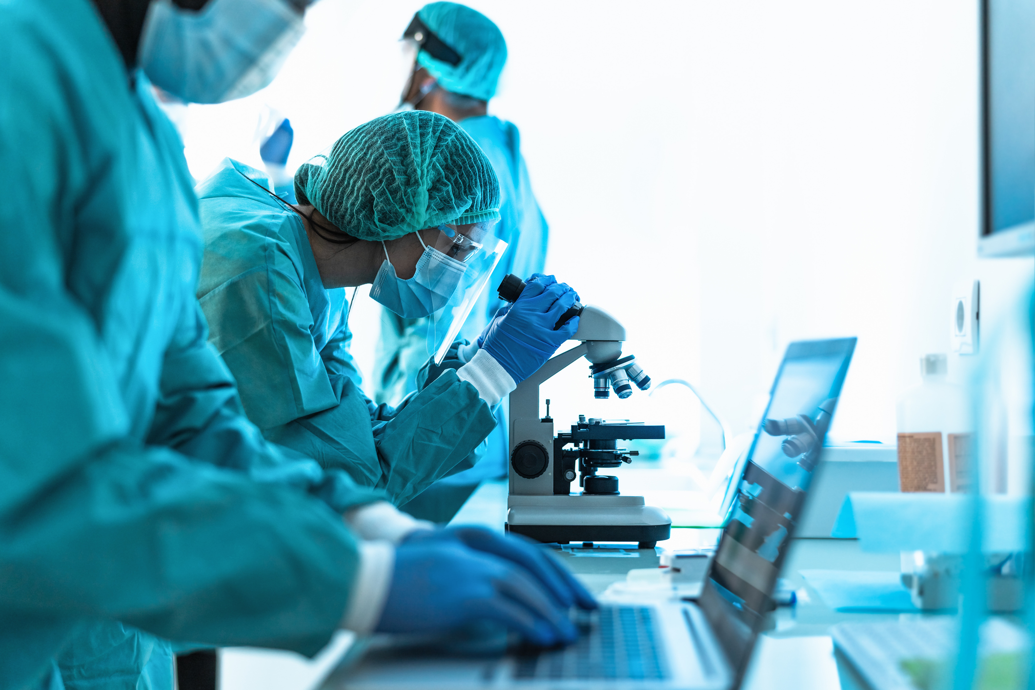 A apărut „Flurona”, infectarea simultană cu COVID-19 și gripă. Primul caz din lume a fost descoperit în Israel