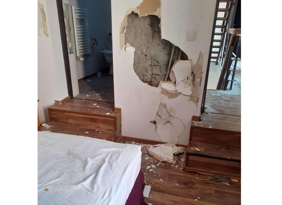 Pensiune din București, devastată de un grup de tineri de Revelion. Proprietar: „Pagubele se ridică la 20-30.000 de euro”