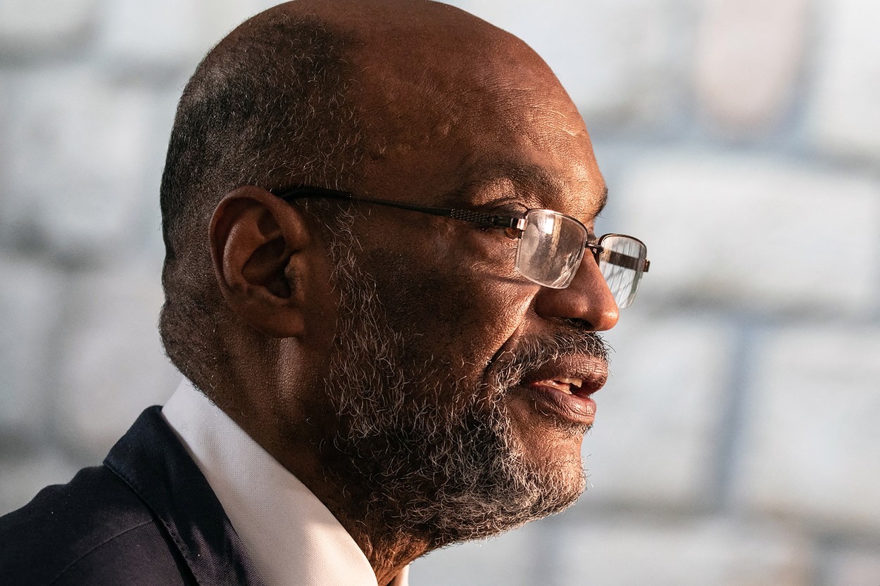 Tentativă de asasinat asupra premierului statului Haiti. Guvern: „Au încercat să-l împuște în biserică”