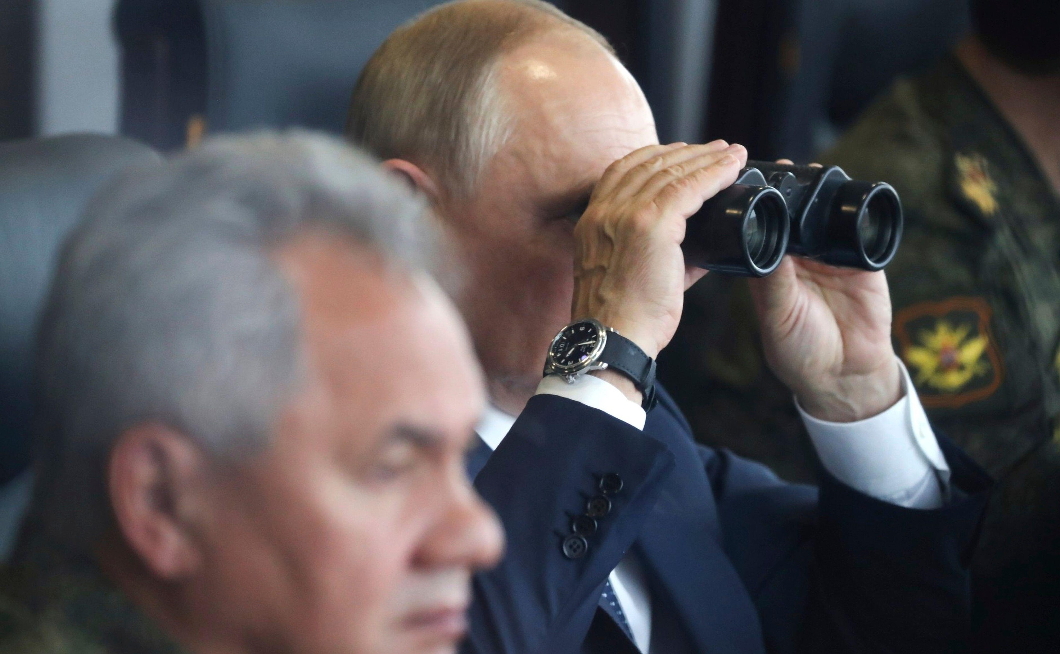 Rusia, declarații agresive: Nu retragem trupele. NATO ar trebui „să-şi strângă catrafusele şi să se întoarcă la limitele din 1997”