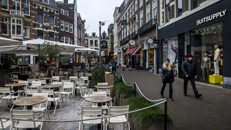 Catering Establishments and Cultural Institutions closed, Hague, Netherlands - 14 Jan 2022