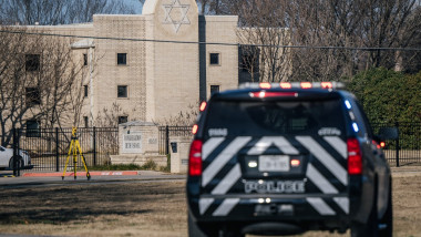 masina de politie langa sinagoga din colleyville