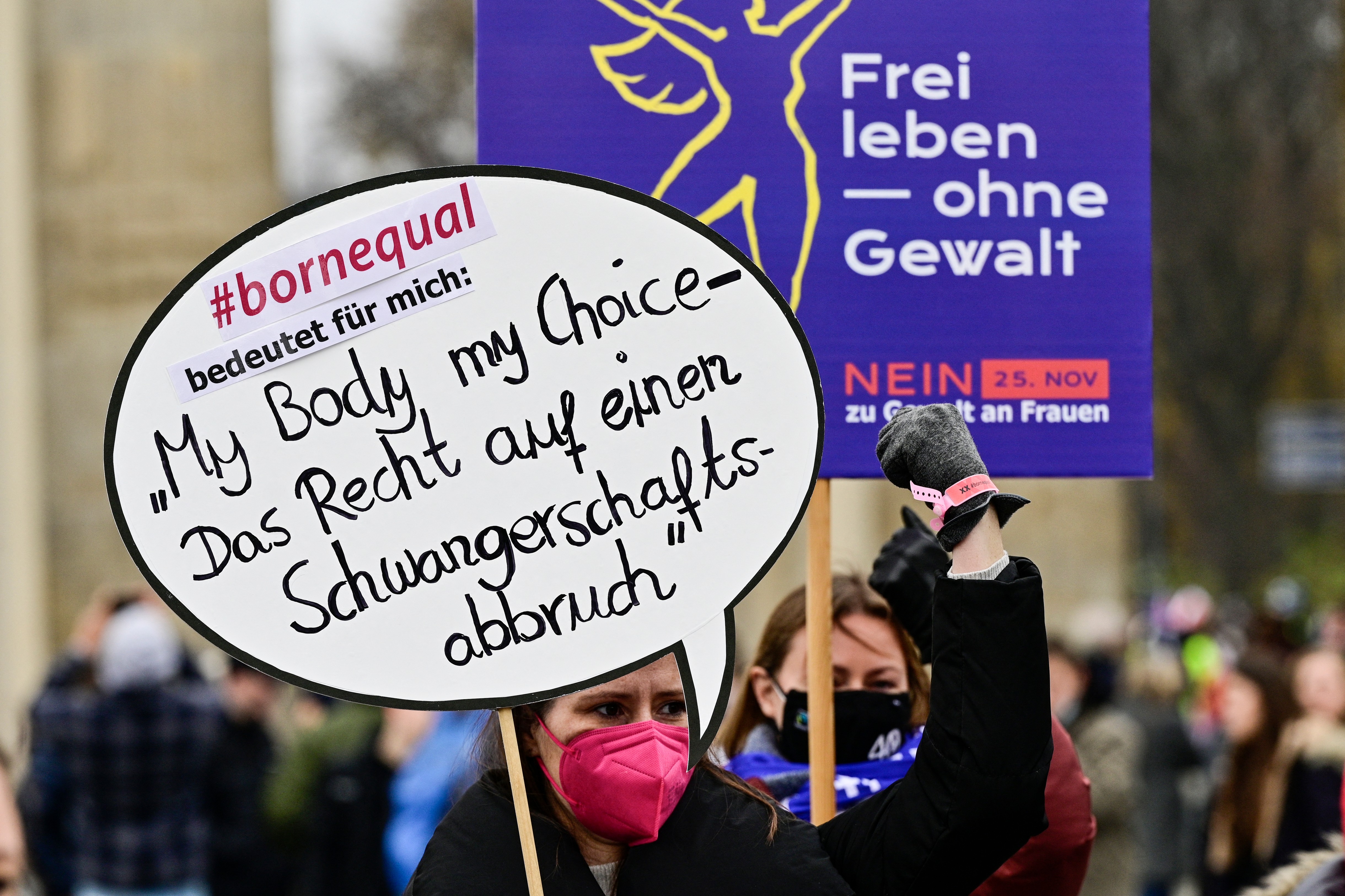 Germania se pregătește să abroge o lege referitoare la avort ce datează din perioada nazistă