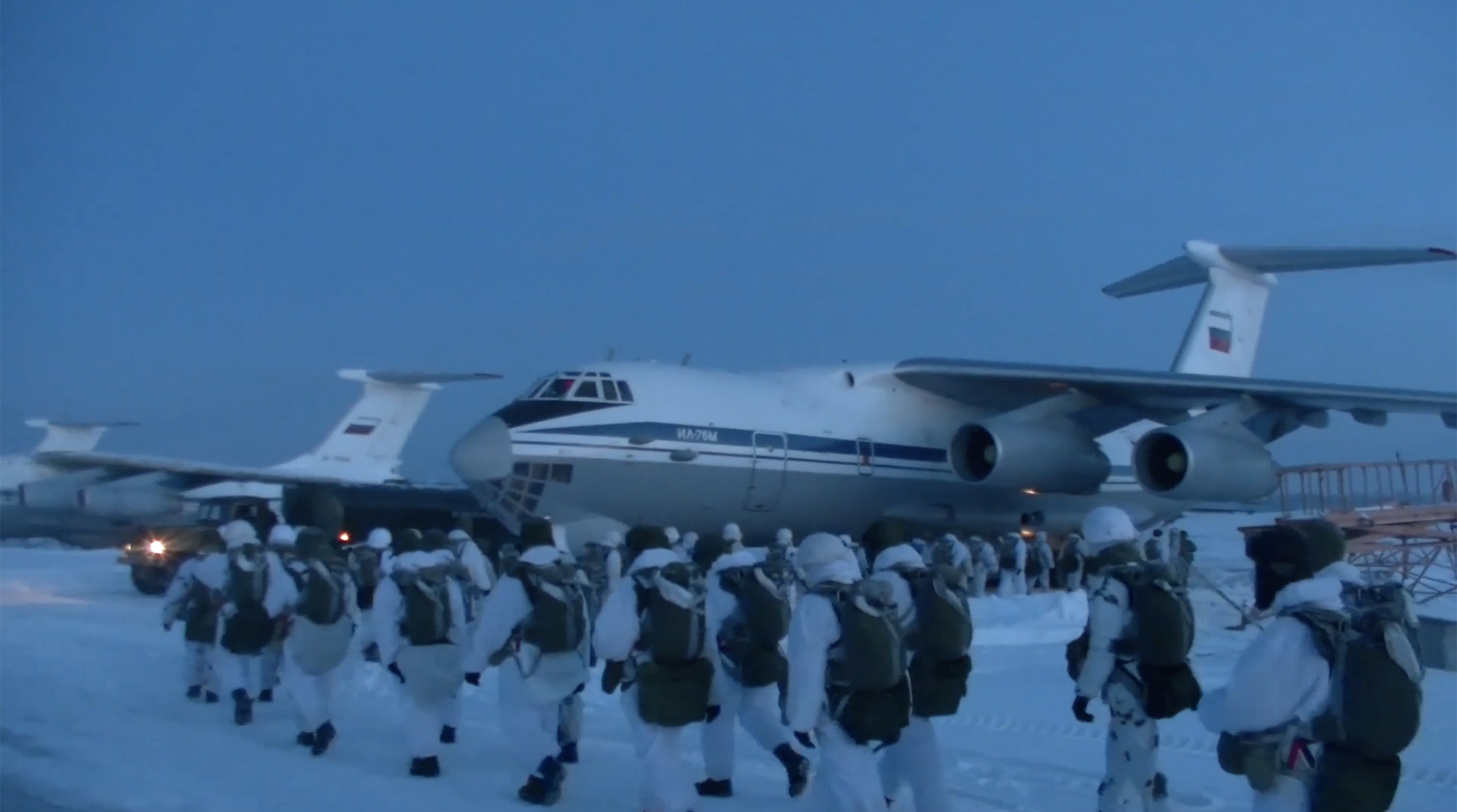 Militarii ruşi au început să sosească în Belarus pentru manevre militare programate în luna februarie