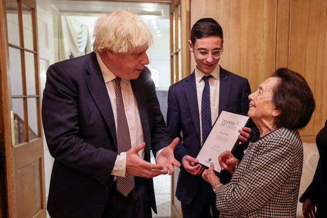 PM hosts Hannukah reception with Chief Rabbi &amp; Israeli FM