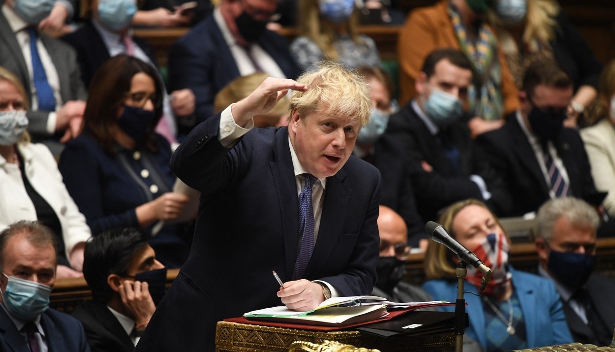 Boris Johnson insistă că nu știa că petrecerile cu alcool încalcă regulile lockdown-ului. Cum a răspuns la întrebarea dacă demisionează