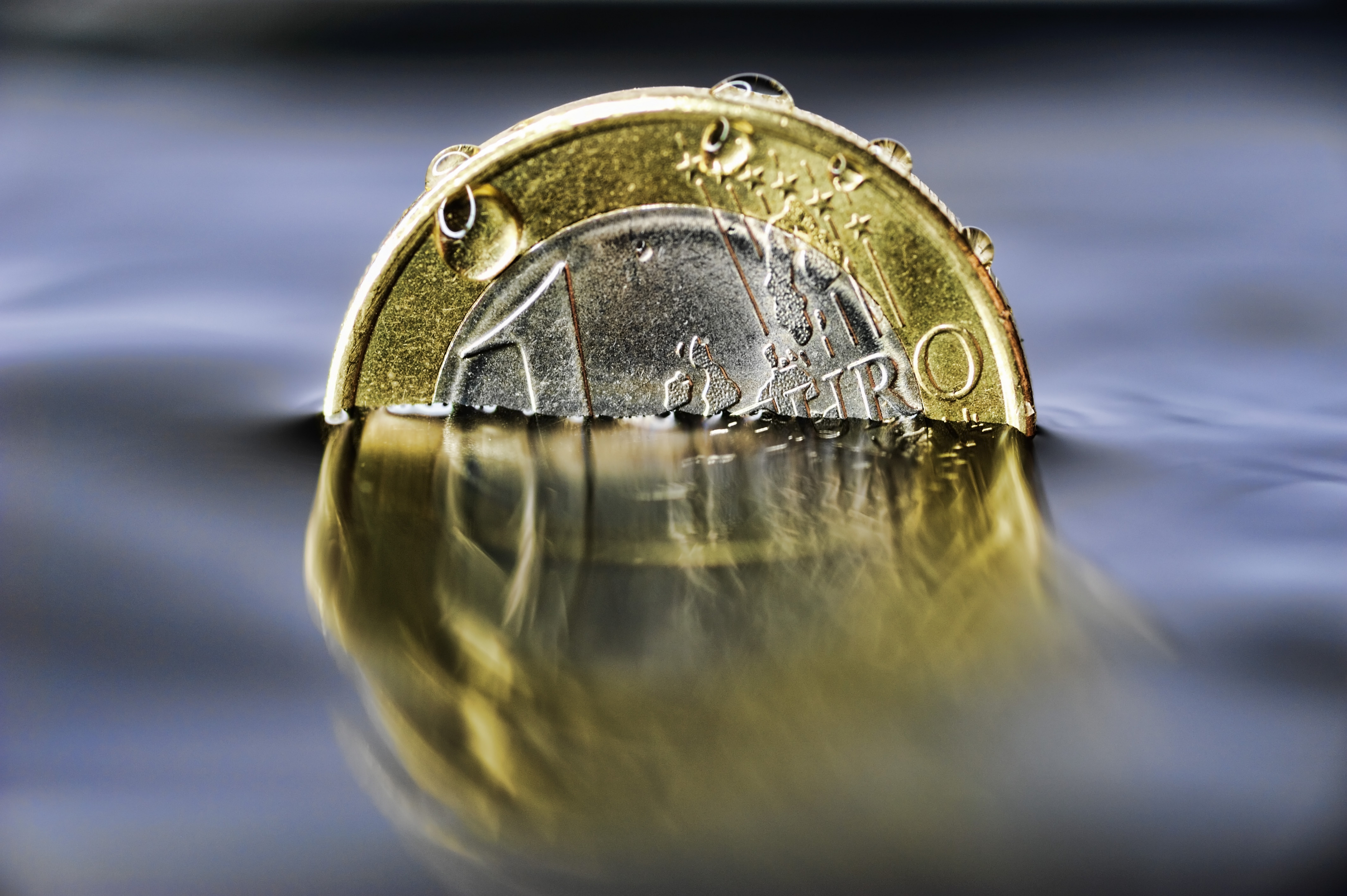 INS: Deficitul balanței comerciale a României a ajuns la peste 21 miliarde de euro, în creștere cu peste 4 miliarde față de anul trecut