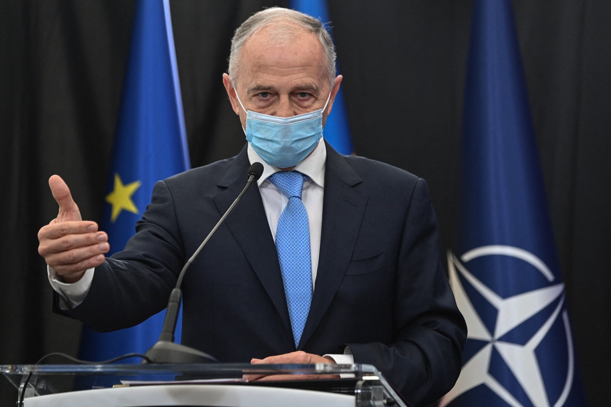 Mircea Geoană: Dăm diplomației o șansă, dar NATO analizează toate opțiunile care țin de apărarea și de descurajarea pe flancul estic