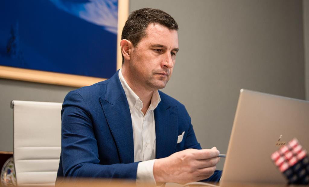 Tanczos Barna: Decizia Blue Air de a nu relua zborurile este „absolut nejustificată”. AFM i-a spus să ceară eșalonarea datoriei