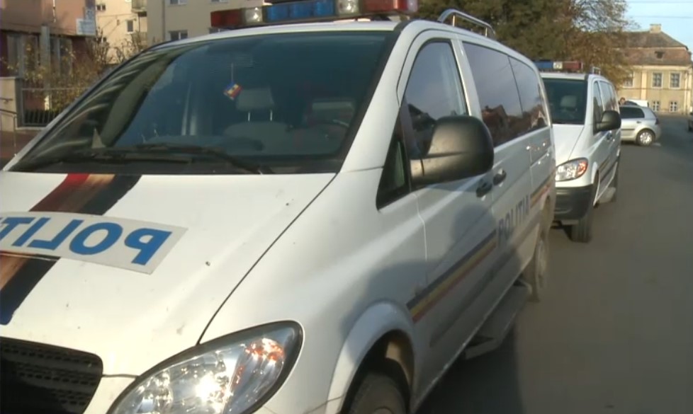 Prostituate jefuite de hoți care se dădeau drept clienți. Trei bărbați au fost arestați