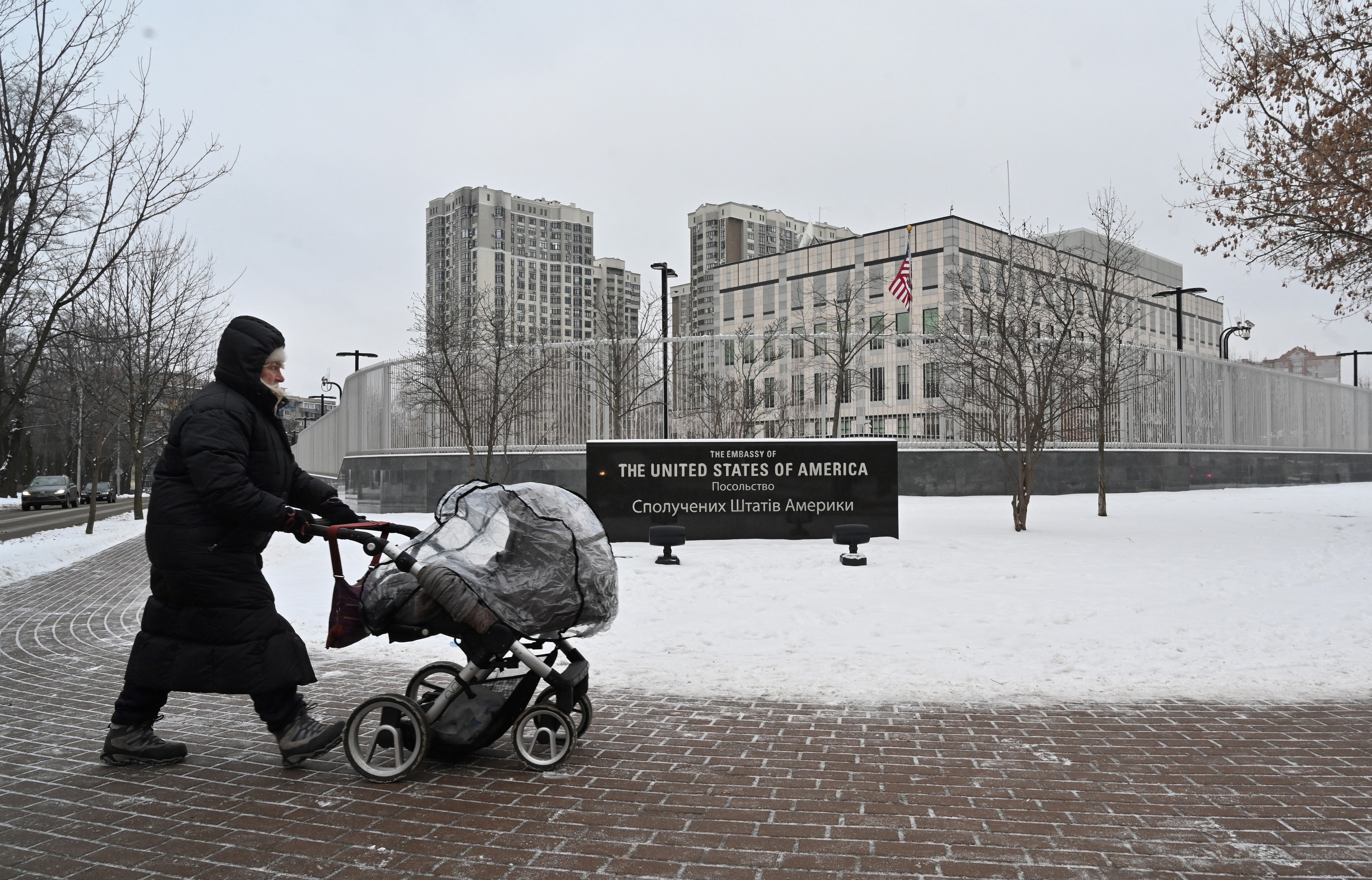 Ucraina critică rechemarea „prematură” a familiilor diplomaților americani. UE anunță că nu intenţionează acum să urmeze exemplul SUA